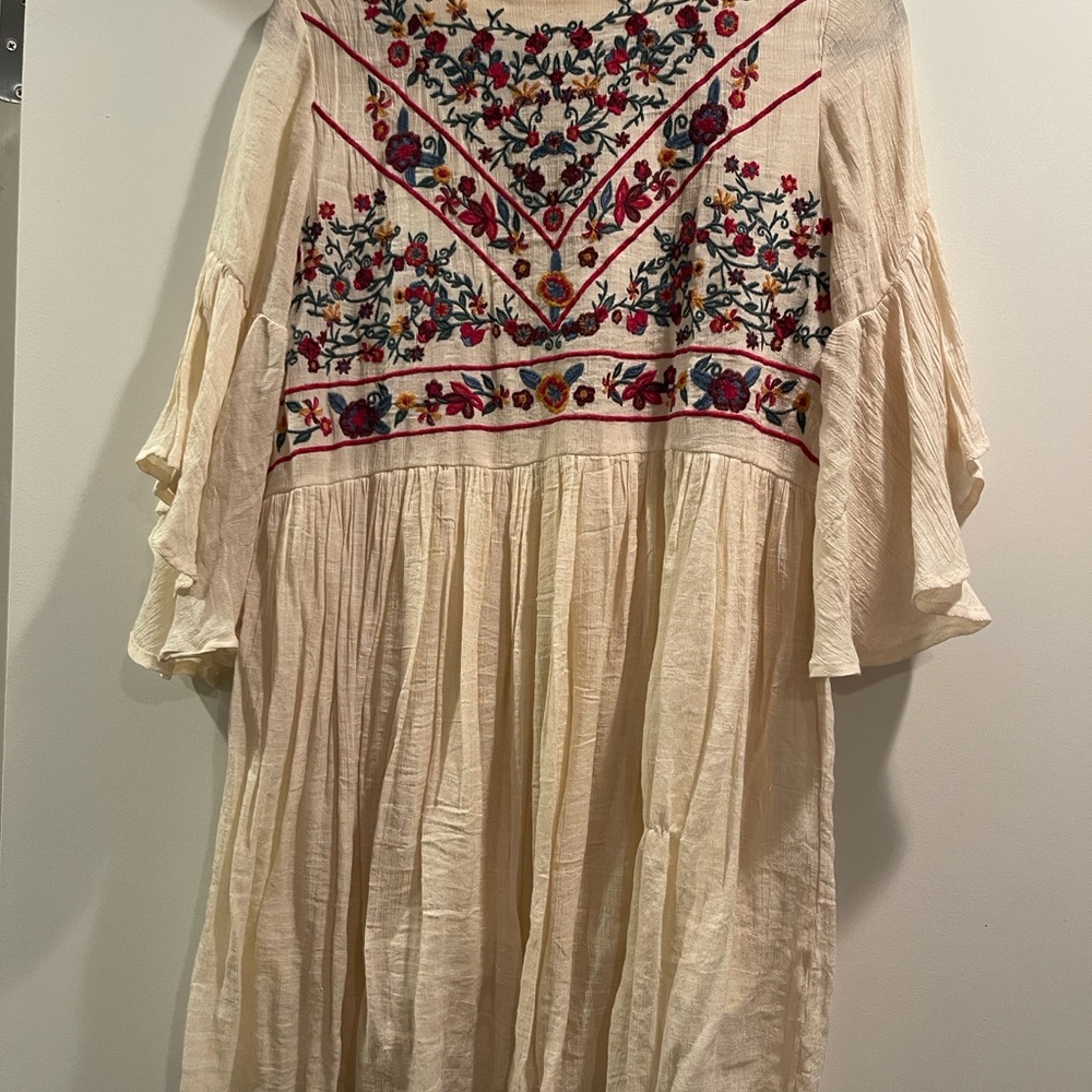 Umgee Cream Dress with Elegant Embroidery